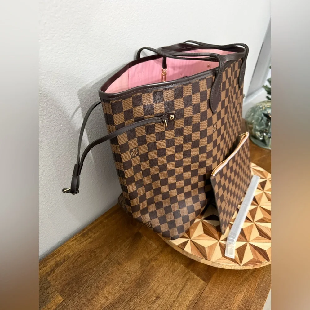 LV - Large Neverfull Brown Checkered Tote Bag - Picture 4 of 8